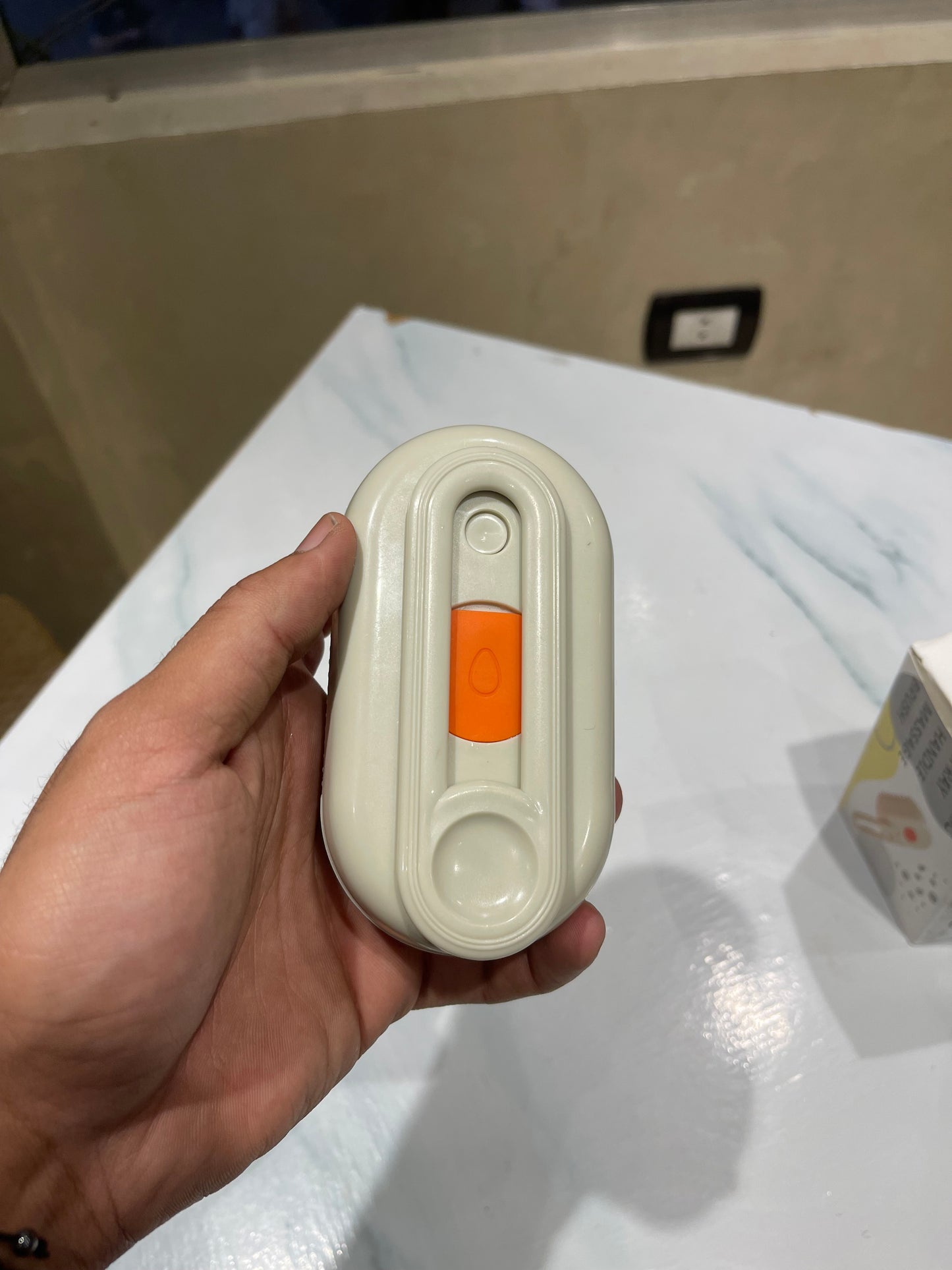 Steam Brush for Pets-فرشاة البخار للحيوانات الأليفة